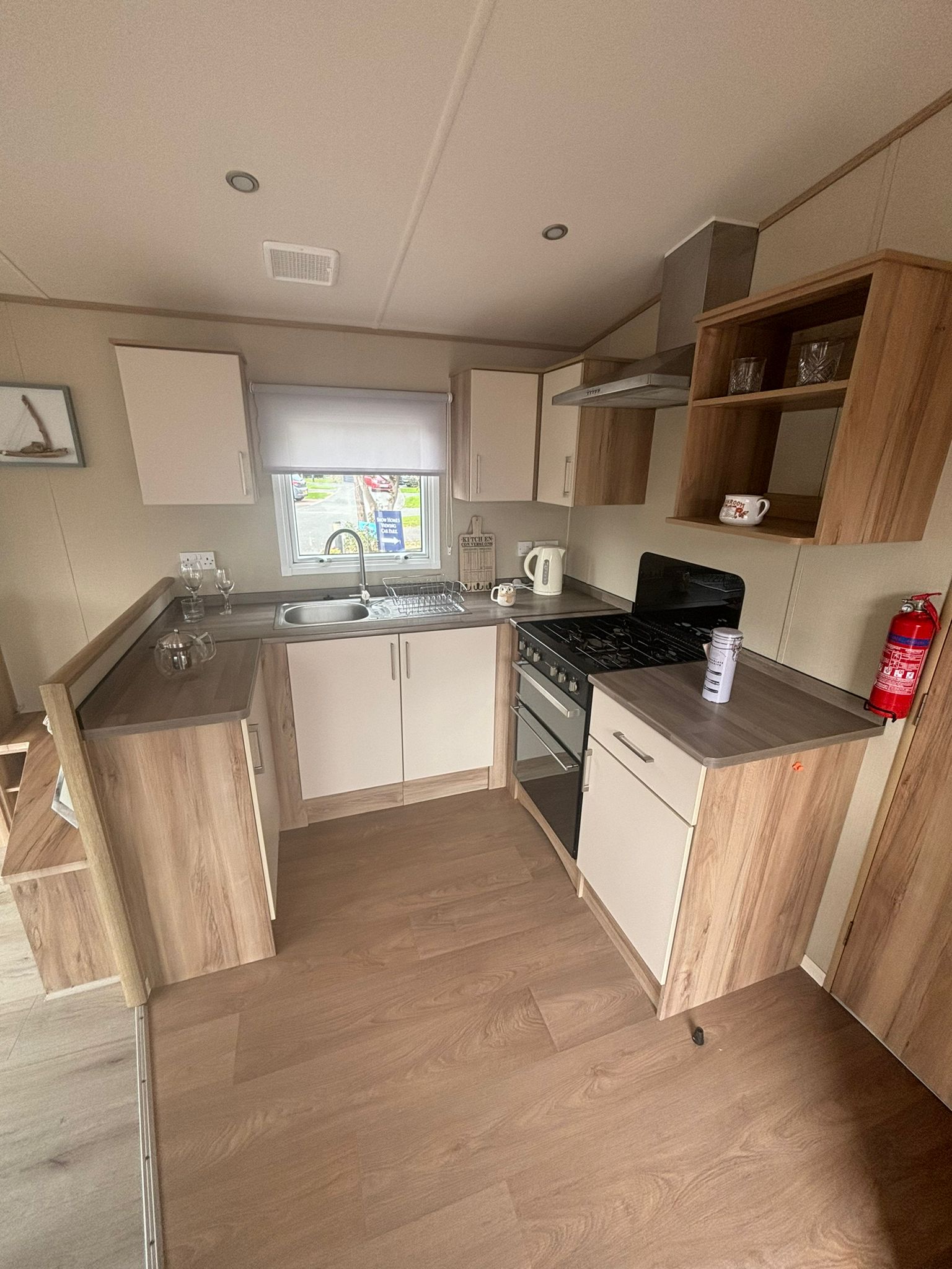 0565e313dc0e464aacd698aa37b9807b