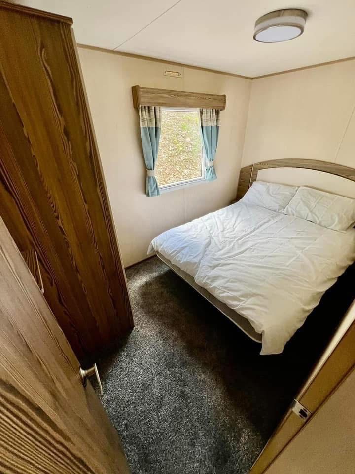 2013 ABI Horizon For Sale At Lyons Holiday Parks - Eryl Hall (6)