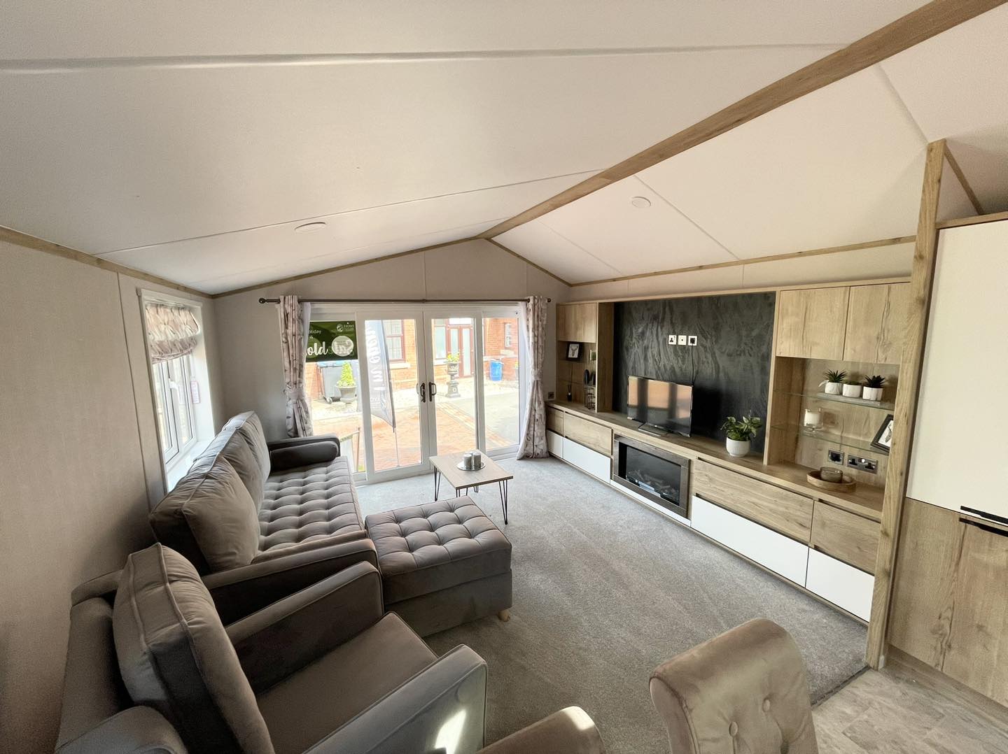 Lounge area of 2023 Atlas Ovation