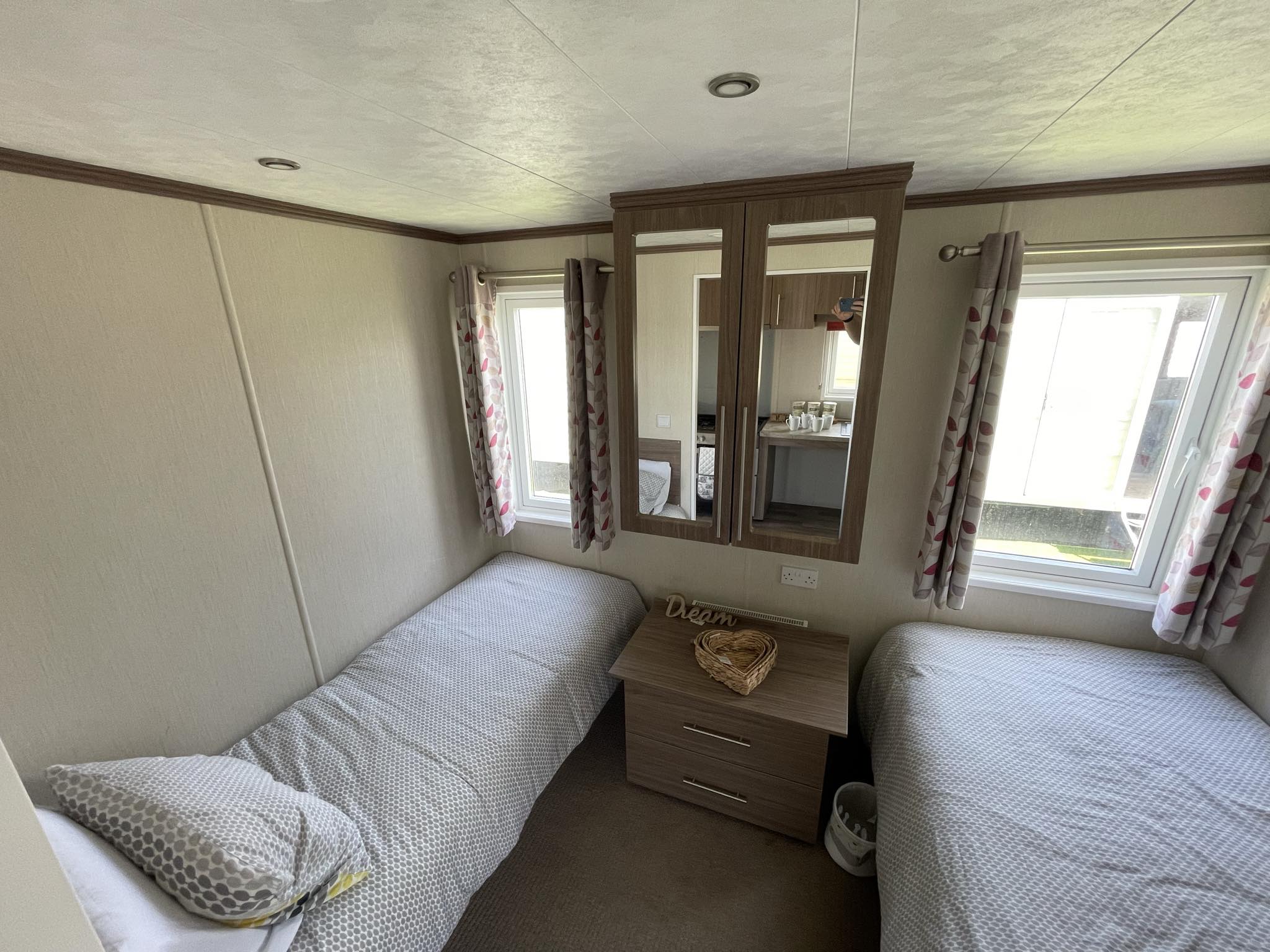 89aa0c3f3759453f9caf2e2dd41f78ef.jfif