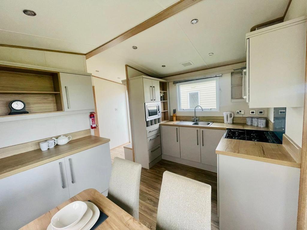 ABI Clarendon For Sale At Lyons Holiday Parks (14)
