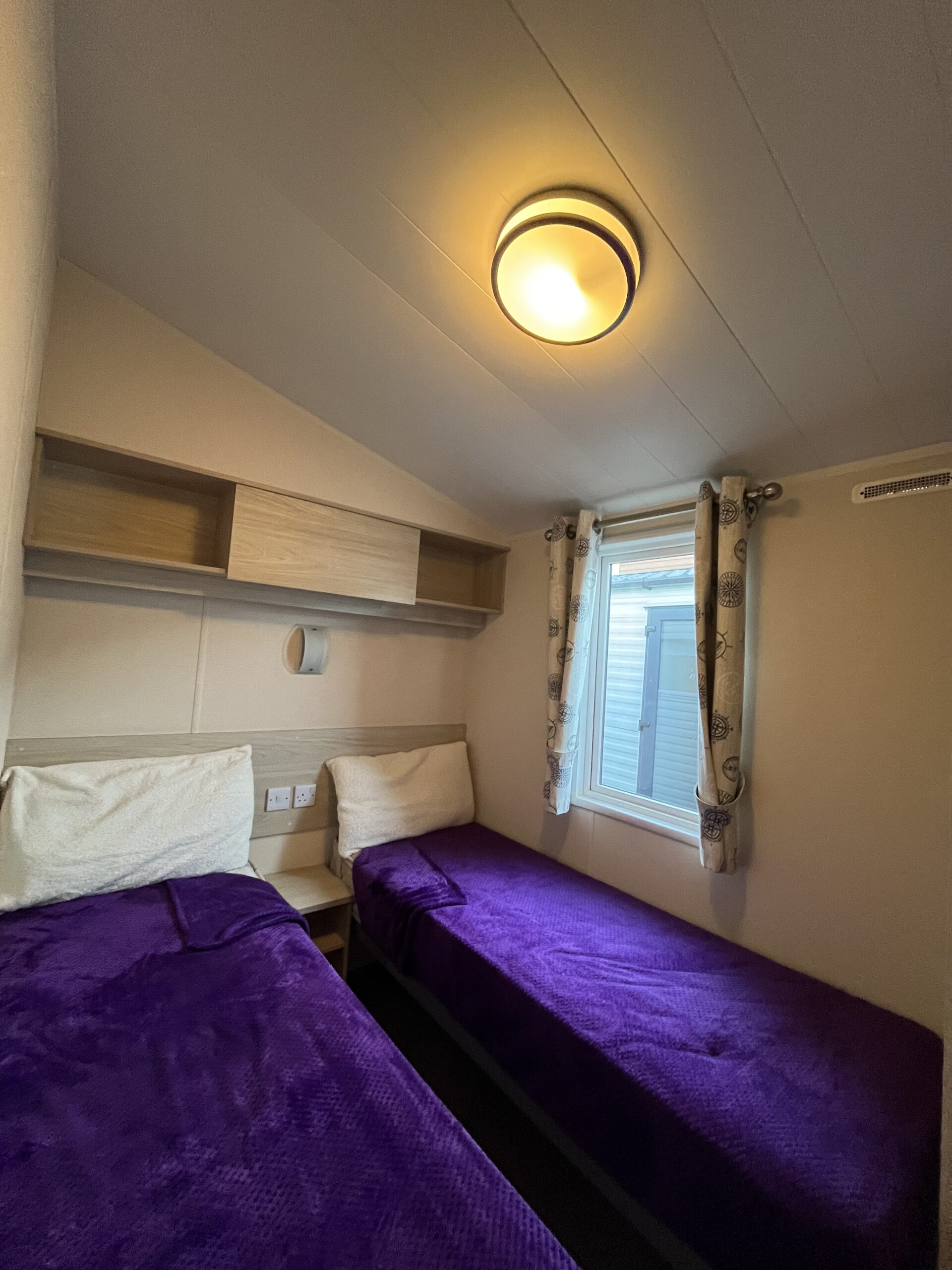 Bedroom of 2014 Atlas Ruby