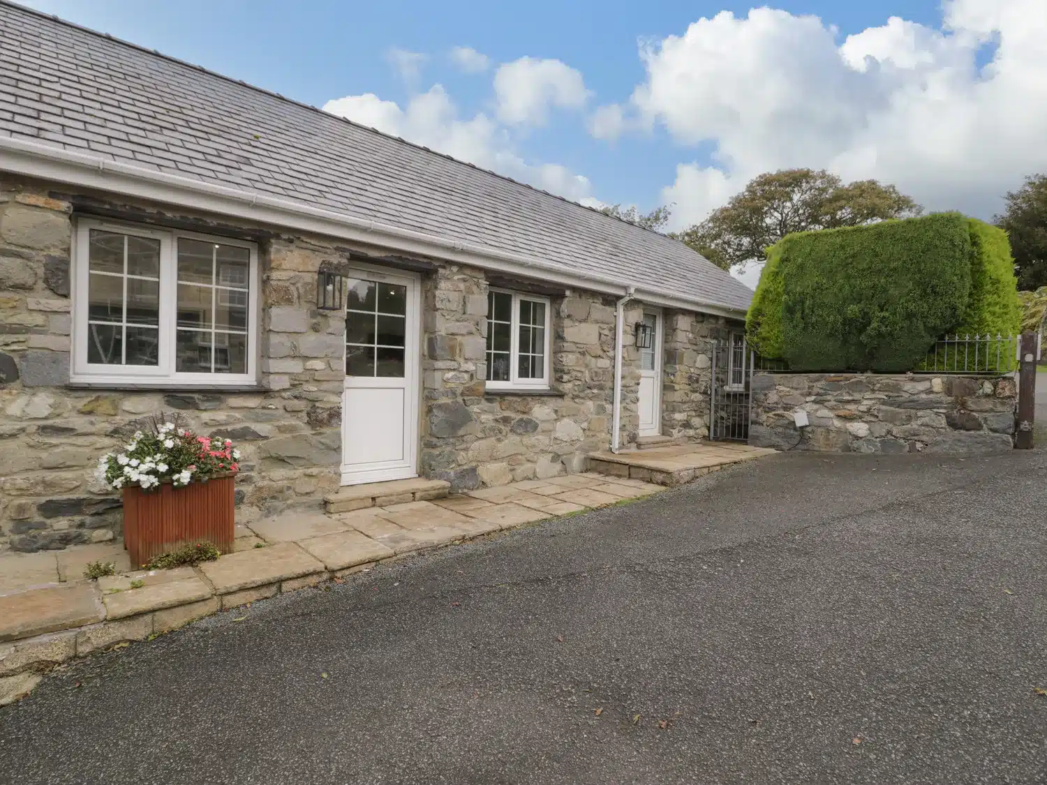 Bwythyn Yr Wyddfa - Lyons Holiday Parks Luxury Cottages